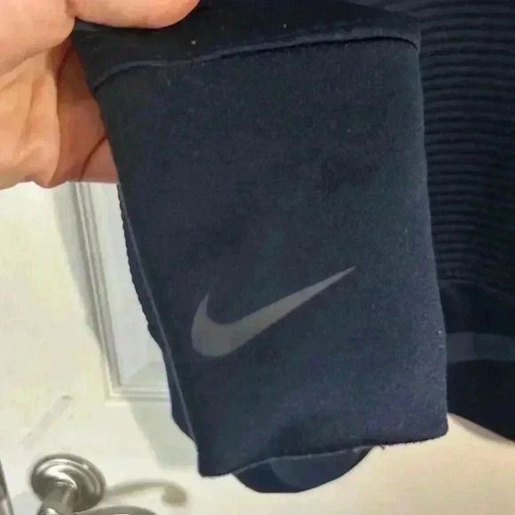 Nike navy blue ribbed hoodie sweatshirt dri-fit. Size Small, drawstring. - Picture 7 of 9